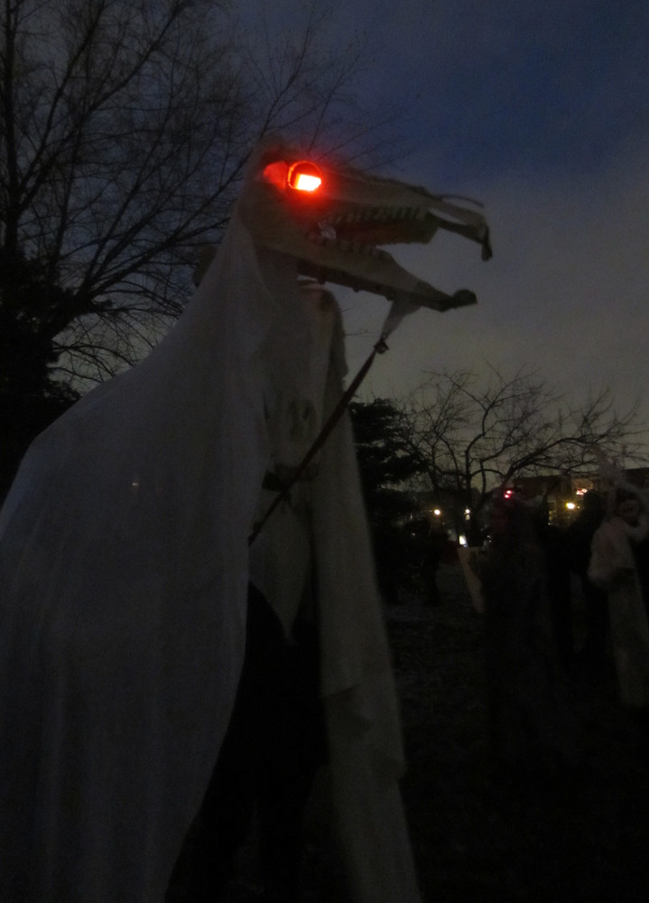 Happy New Year!
The Mari Lwyd is coming - I hope you stocked up on cake and ale...
Blwyddyn Newydd Dda!
