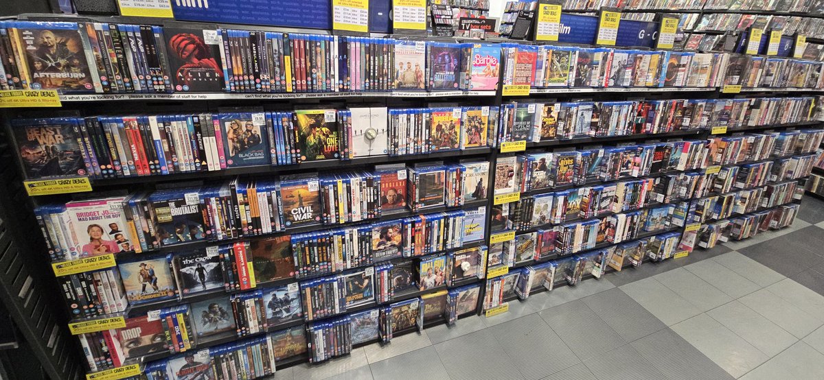 hmv Kettering tweet media