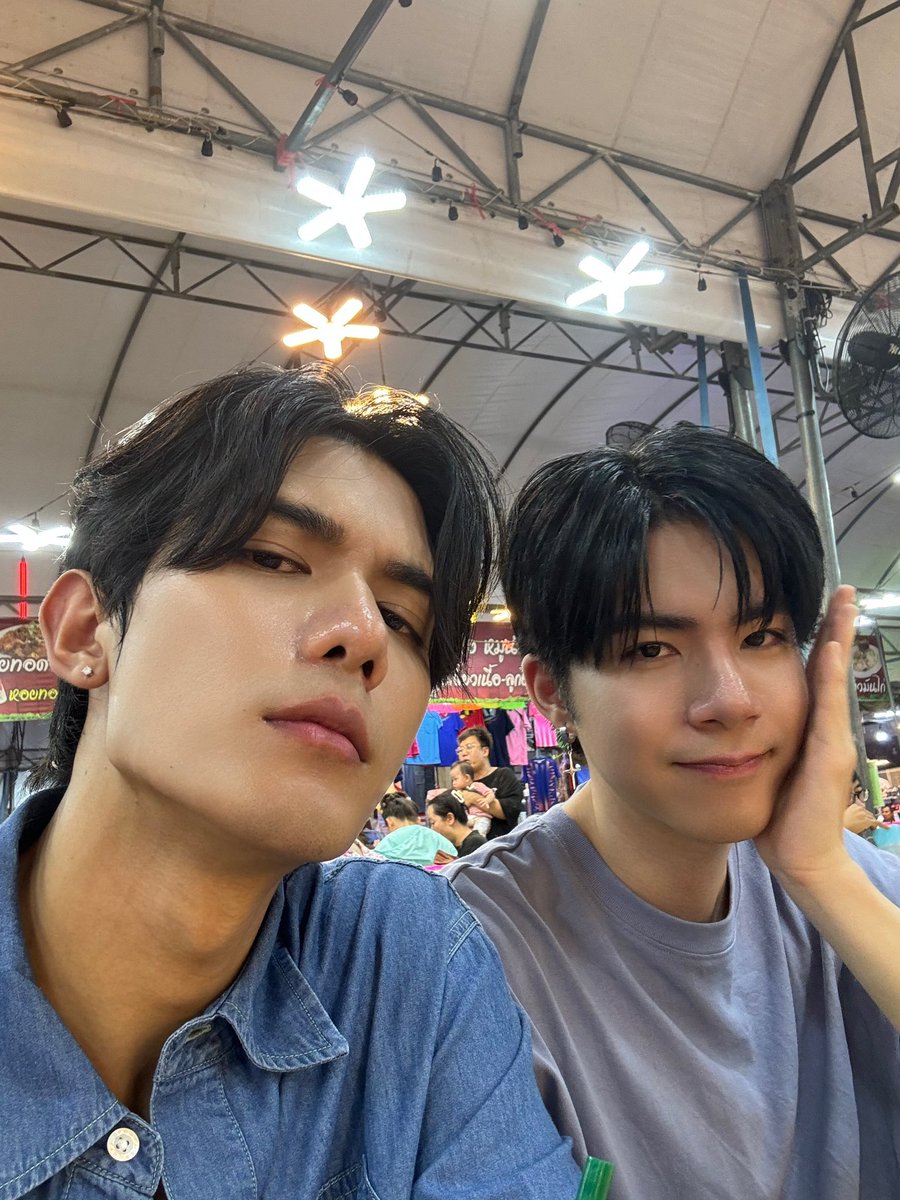 x_snr_'s tweet image. Petition for #DMD to give us monthly NetJJ vlogs bcoz no matter how much NetJJ content i get, it&apos;s never enough!!!🖤🥕
I NEED MOREEEE NETJJ VLOGS RIGHT NOWWW😭
#NETJJ #netsiraphop #jj_rcp