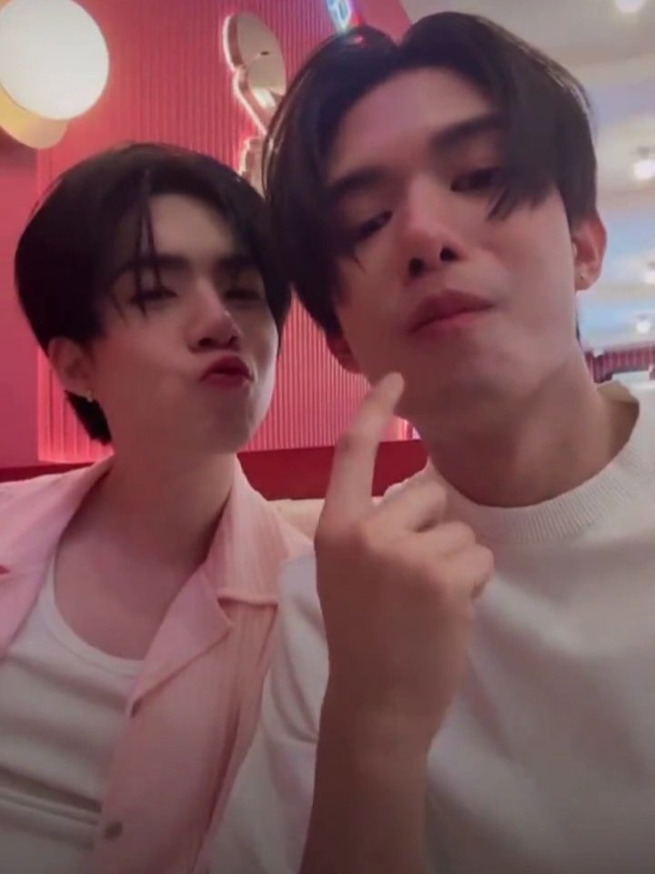 x_snr_'s tweet image. i have this condition where i miss NETJJ 24/7 on all 365 days!!🖤🥕
#NETJJ #netsiraphop #jj_rcp