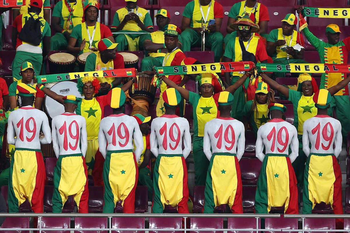 GaindeYi's tweet photo. Cela fait cinq ans que Pape Bouba Diop nous a quittés. La Fédération Sénégalaise de Football se souvient aujourd’hui de son engagement, de son exemplarité et de l’empreinte qu’il a laissée dans notre football.

Paix à son âme. 🕊️🙏 https://t.co/Cd5to1mpXt