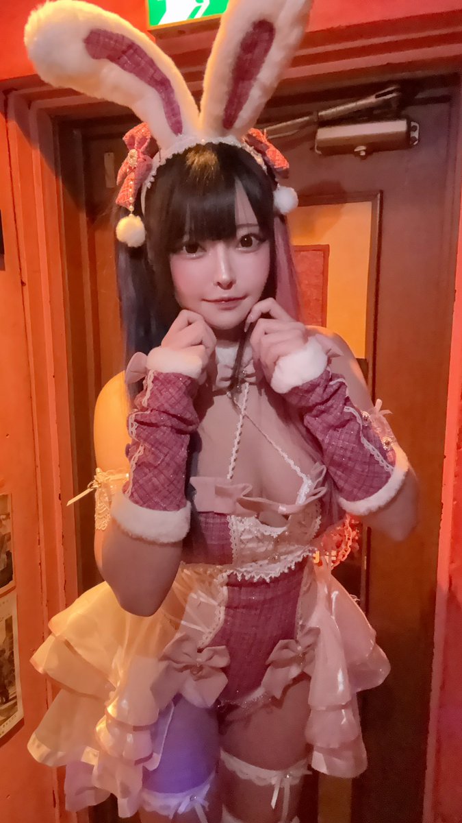 夏目つなりさんのエロ画像、2025年11月29日18時50分59秒に投稿