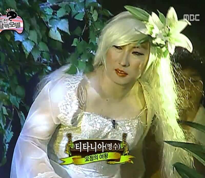 ๋ผ๋(ํธ์น๋๋ค์ ์์) tweet media