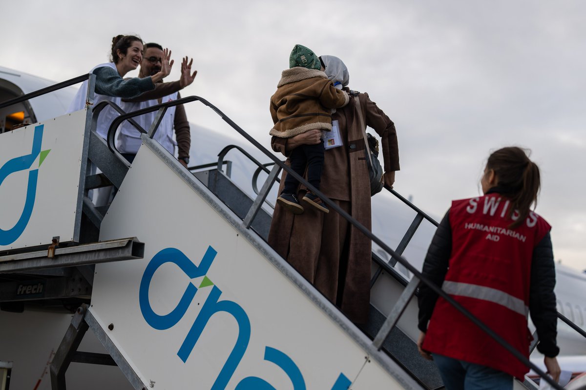 SwissHumAidUnit's tweet photo. Switzerland has completed its second humanitarian operation to evacuate injured children from the #Gaza  Strip. 

In collaboration with @NorwayMFA @MSF @WHO, 13 children &amp; 51 family members were transported to Switzerland on Friday.

©️📷 DEZA/Alex Kühni 
https://t.co/IxEl7jQnX7 https://t.co/BUvtPKpMug