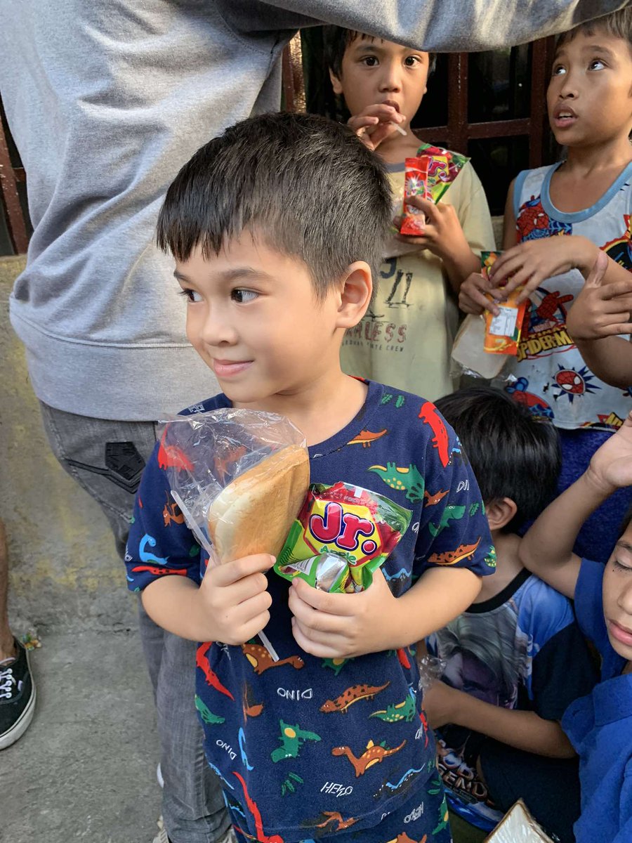 Dianah143's tweet image. The power of giving..

We make a living by what we get.
We make a life by what we give.

No one has ever become poor by giving.

Feeding program ❤️

#feedingprogram
#childrensministry
#FlareNetwork #Flare #SongbirdNetwork #cryptocurrency #DeFi #NFTs #SGB  #Xrpcommunity