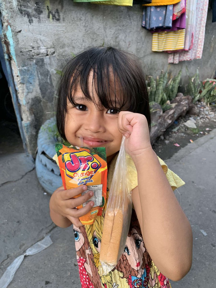 Dianah143's tweet image. The power of giving..

We make a living by what we get.
We make a life by what we give.

No one has ever become poor by giving.

Feeding program ❤️

#feedingprogram
#childrensministry
#FlareNetwork #Flare #SongbirdNetwork #cryptocurrency #DeFi #NFTs #SGB  #Xrpcommunity