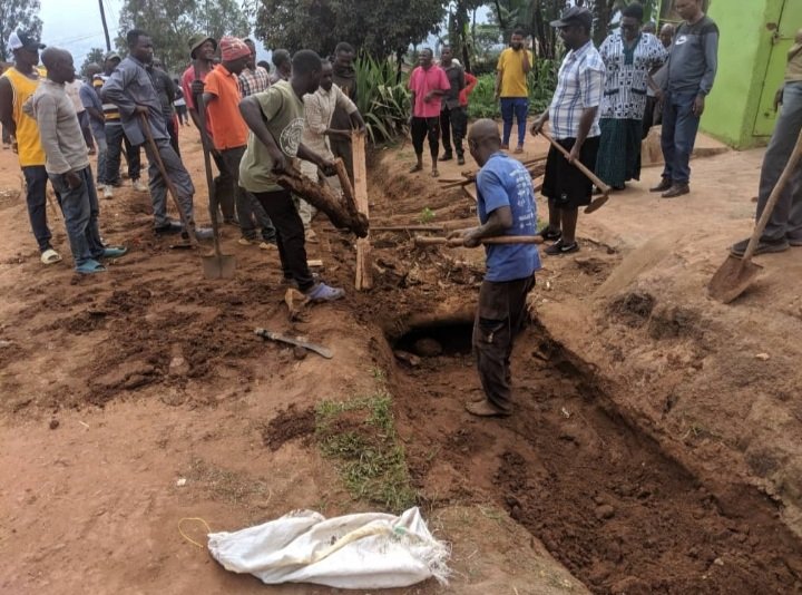 None kuwa 29/11/2025 mu Tugari twose tugize Umurenge <a href="/BumbogoS/">Bumbogo Sector</a> twakoze umuganda Rusange usoza ukwezi k'Ugushyingo. <a href="/Gasabo_District/">Gasabo District</a>  twibanze ku isuku y'imihanda , gushyiramo laterite ndetse no gusibura imiyoboro y'amazi. <a href="/CityofKigali/">City of Kigali</a> Ibikorwa kandi birakomeje <a href="/RwandaLocalGov/">Ministry of Local Government | Rwanda</a>