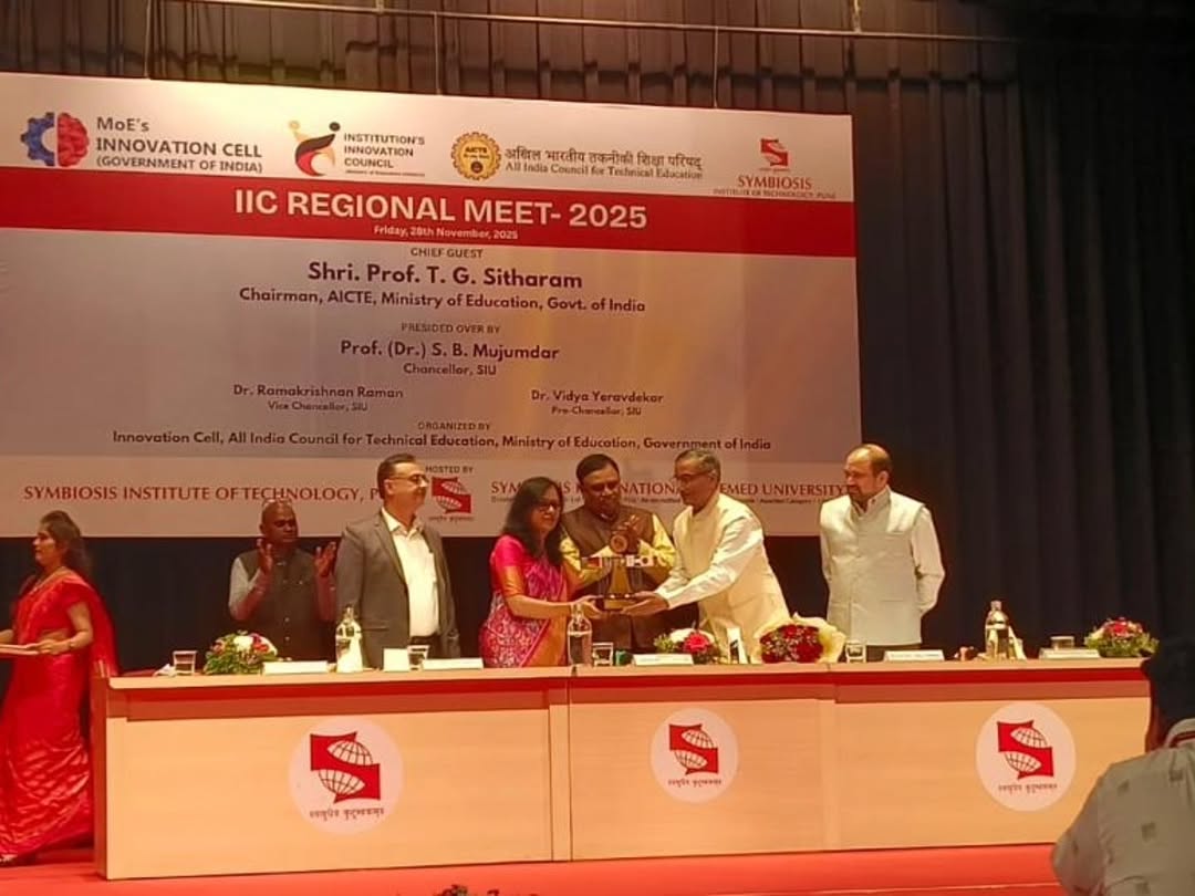 ed_iic's tweet image. Great experience at the IIC Regional Meet 2025 @ SIT, Pune!

Learnt, networked, and showcased our ideas in the IIC Poster Competition.

Thanks to Shubhashri Waghmare, Dr. Vikrant Nangare, and the ED Cell Team.✨

#IMED #EDcell #IICcell #bharatividyapeeth #Entrepreneurship #SIT
