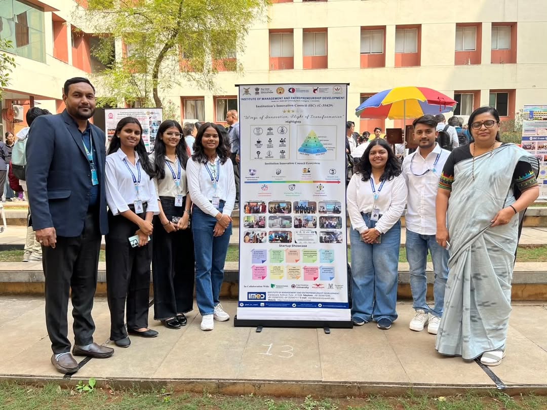 ed_iic's tweet image. Great experience at the IIC Regional Meet 2025 @ SIT, Pune!

Learnt, networked, and showcased our ideas in the IIC Poster Competition.

Thanks to Shubhashri Waghmare, Dr. Vikrant Nangare, and the ED Cell Team.✨

#IMED #EDcell #IICcell #bharatividyapeeth #Entrepreneurship #SIT