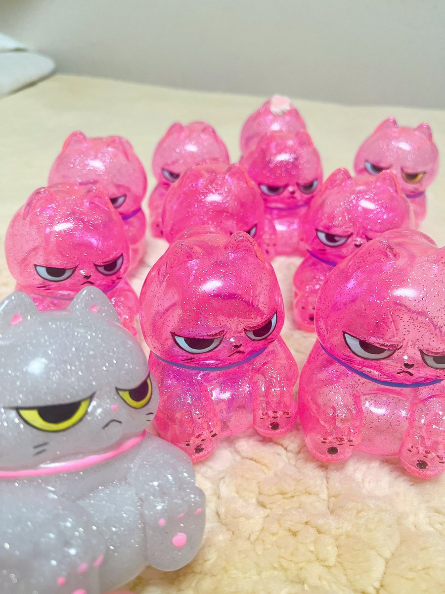 明日連れて行くふくれねこちゃんたち！ チシャカラーや頭にトッピング