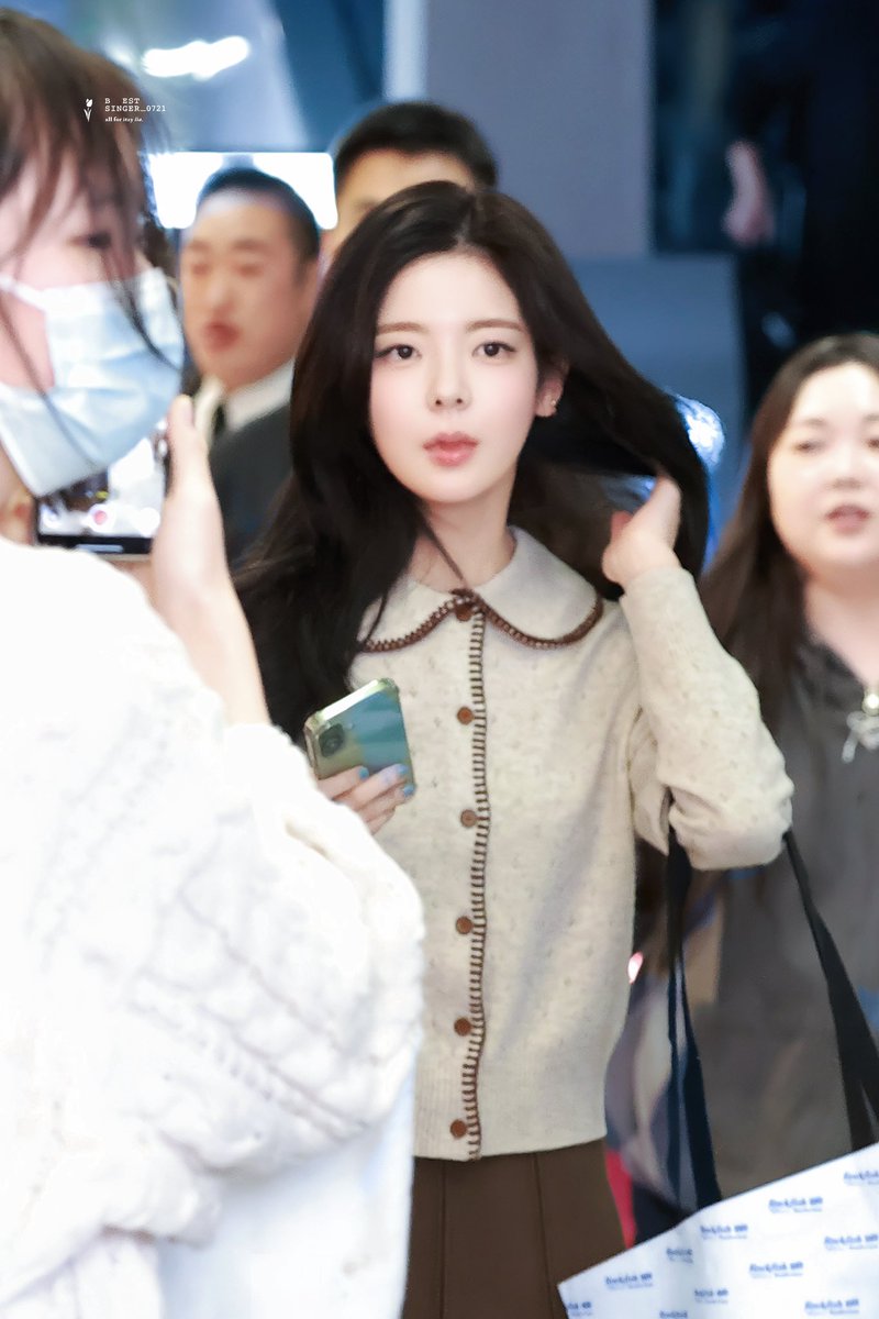 251129 Rockfish Weatherwear
#LIA #리아 #ITZY #있지