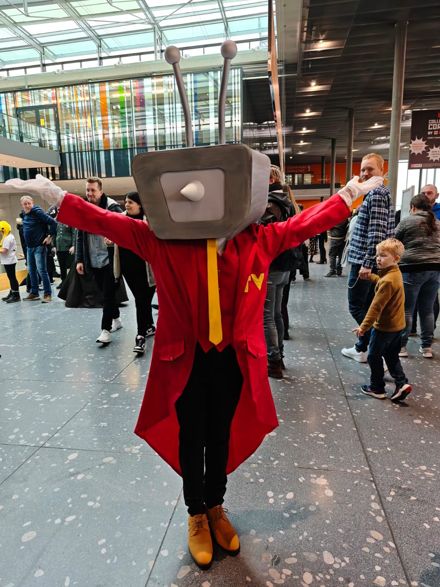 Heute ist Comicon. K1 lässt grüßen. <a href="/Mithos1987/">Tuktuk</a>