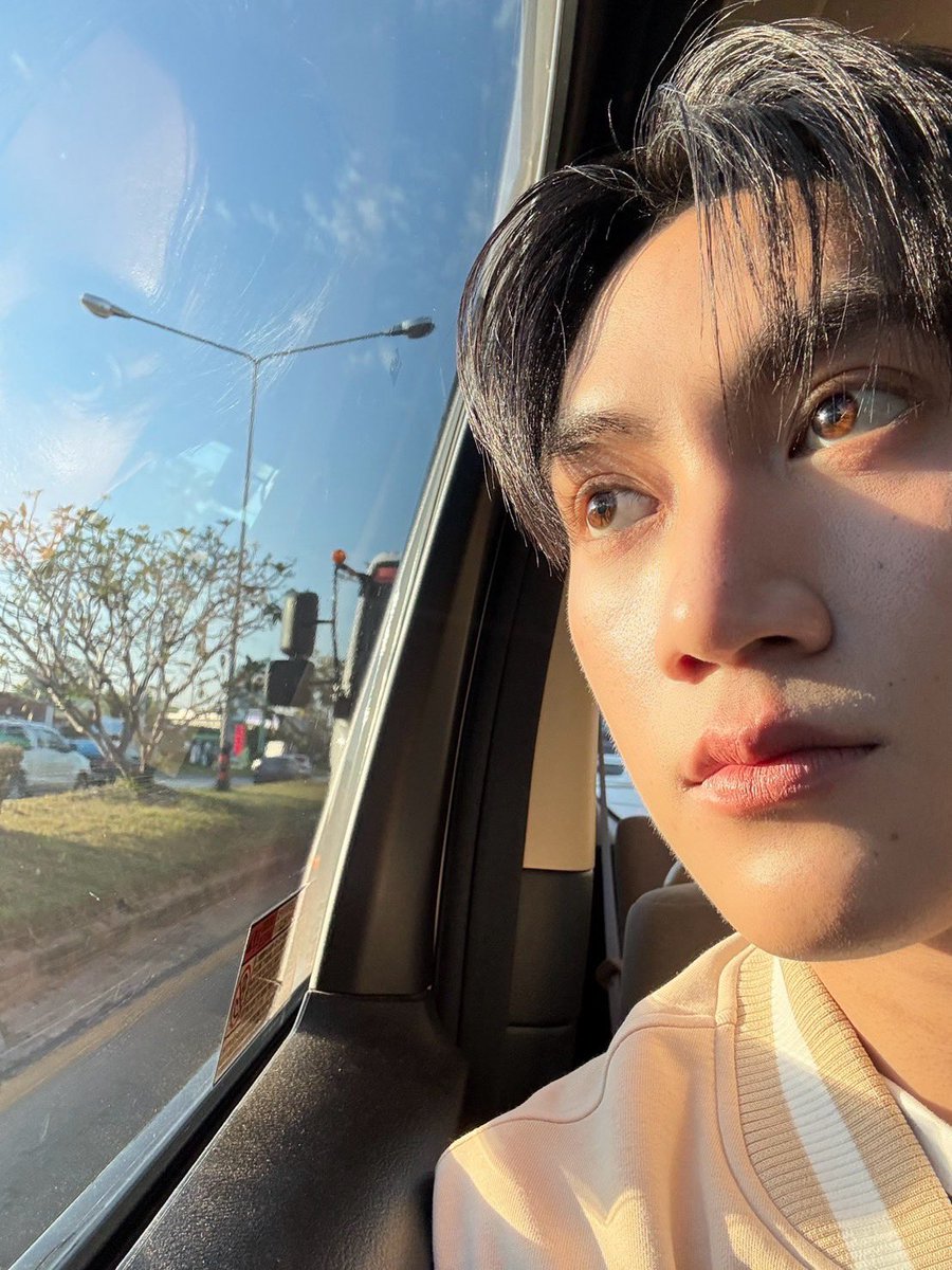 pung_phirunwat's tweet image. วันนี้ขอบคุณทุกคนมากนะครับที่มาหาปัง คิดถึงรอยยิ้มของทุกคนมากๆเลยนะครับเป็นการมาจังหวัดมหาสารคามครั้งแรก ที่ปังมีความสุขมากเลยรักม่ามี้รักพี่ๆแฟนๆทุกคนเลยนะครับ ขอบคุณทุกคนที่ซัปพอร์ต เดินกลับบ้านปลอดภัยน้าทุกคน