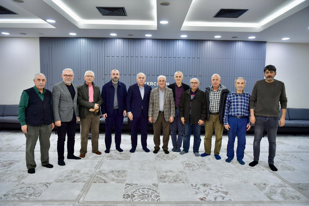 📍 Ali Kuşçu Mahallesi 

İlçe Başkanımız Fatih Karaismailoğlu ve Belediye Başkanımız Mehmet Ergün Turan ile birlikte Malta Çarşısı’nda kıymetli hemşehrilerimiz ve esnaflarımızla bir araya geldik.

Fatih’in yıllardır canlılığını koruyan bu tarihi çarşısı; mahalle kültürümüzün,