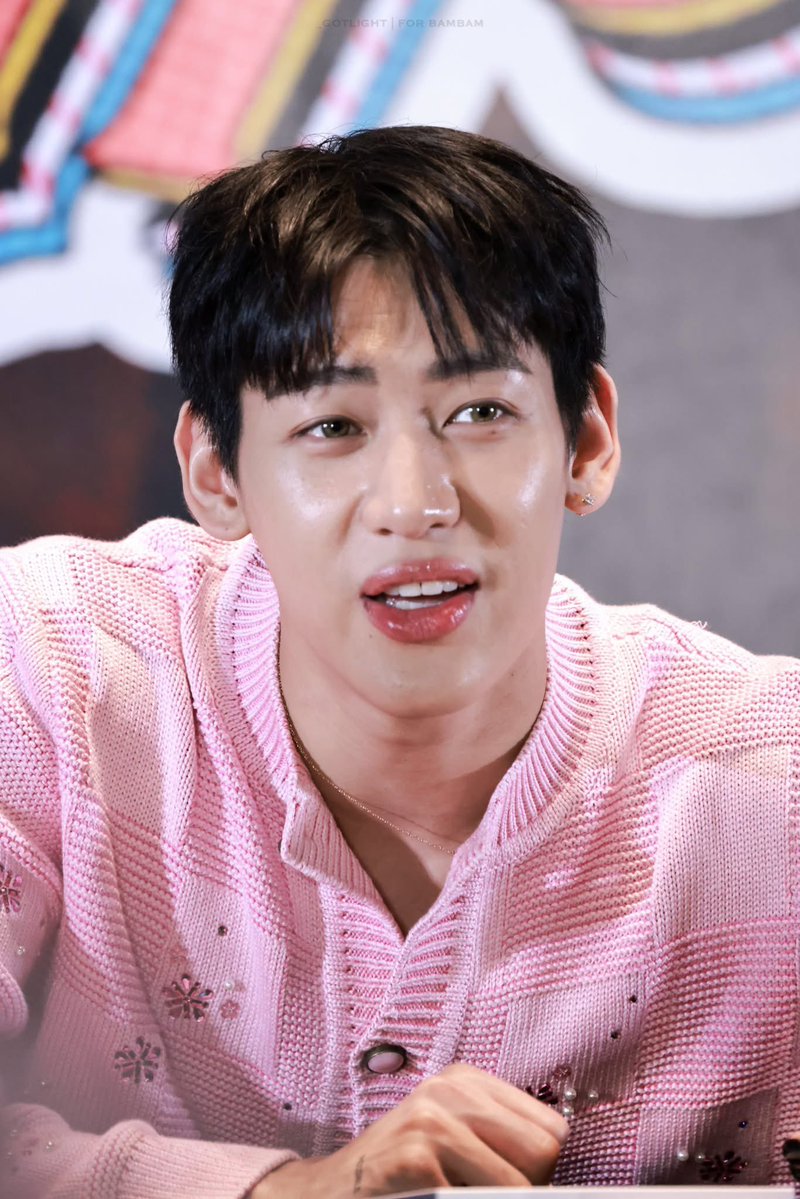 BamBamFandom's tweet image. โอโห..  ไม่มีอะไรจะอธิบายทั้งนั้น
#BamBamHOMETOWNinTAIPEI
#BamBam @BamBam1A