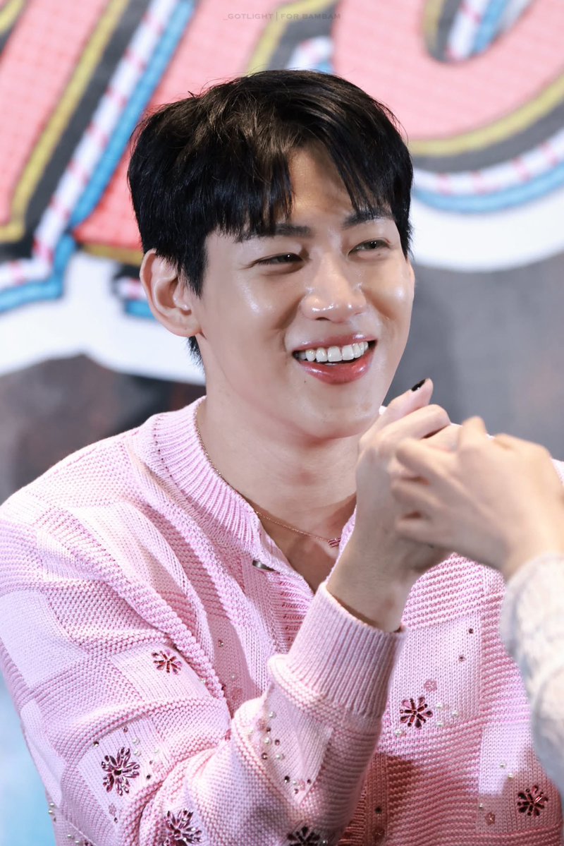 BamBamFandom's tweet image. โอโห..  ไม่มีอะไรจะอธิบายทั้งนั้น
#BamBamHOMETOWNinTAIPEI
#BamBam @BamBam1A