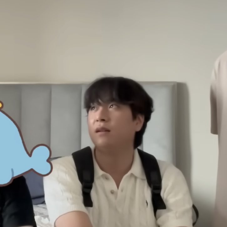 아침부터 헛소리하는 형준 쳐다보는 수현 표정 좀 봐ㅠㅋㅋㅋㅋㅋㅋ 개웃김 진짜