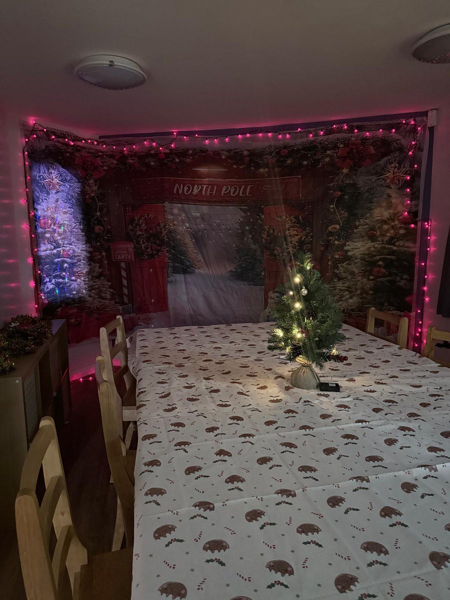 rdav90's tweet photo. Christmas has arrived at Cuan 🎁🎄🎅 https://t.co/hhM7X1mu9a