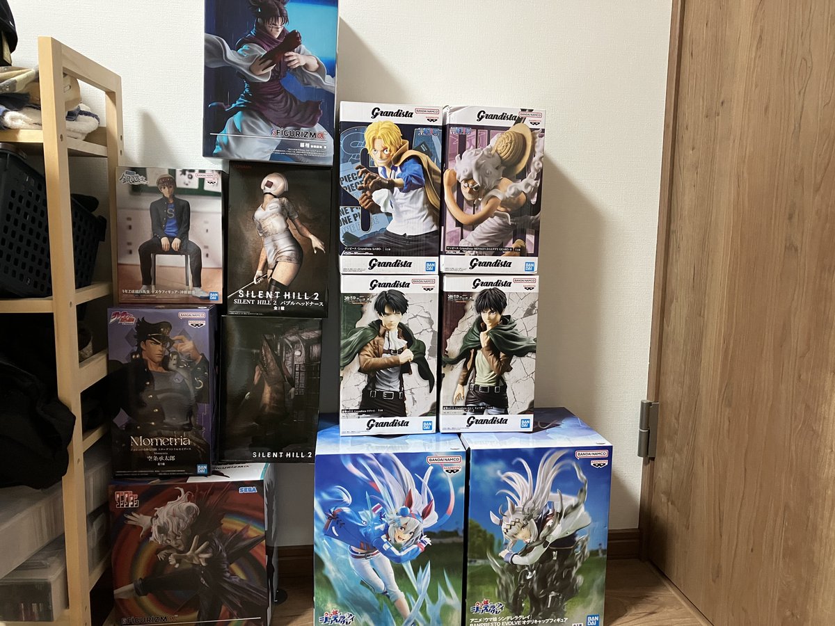 今日もフィギュア取ったどー
サイレントヒルの出来が思ったより良い
ゲームだと分かりにくかったけどナースの造形美しいこと