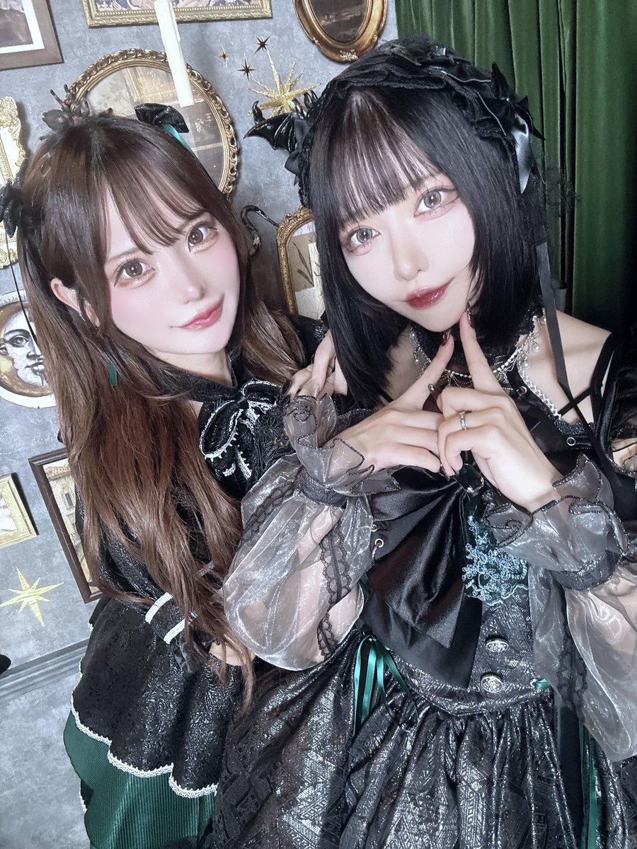 a_min⑅ 3am🤝🌸 今じゃ2人がアイドルしてたなんて、想像もつかないよね🤭 でも