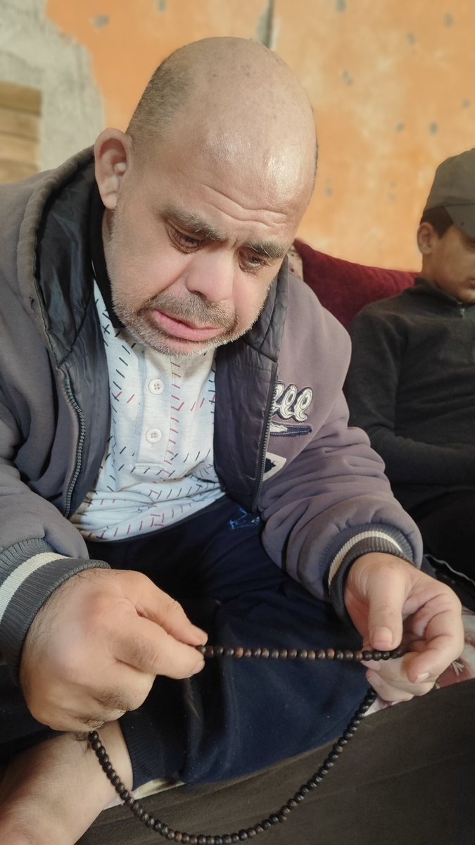 mohannad1789941's tweet image. When someone says: &quot;I don&apos;t know how to help&quot;?

But all I&apos;m asking is for people share and leave a dot.