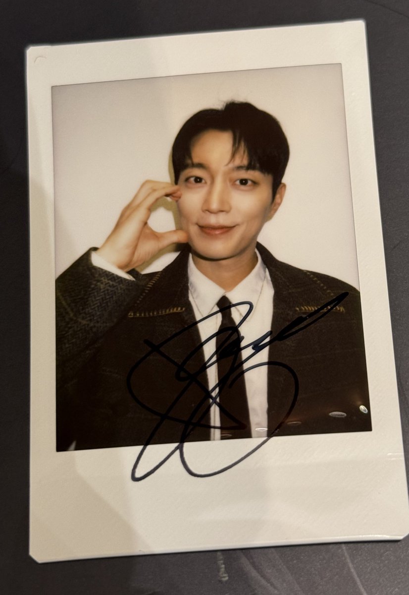 deepblue__74's tweet photo. 251129 상하이 팬미팅 싸폴 두준💙 https://t.co/95si8ejE4e