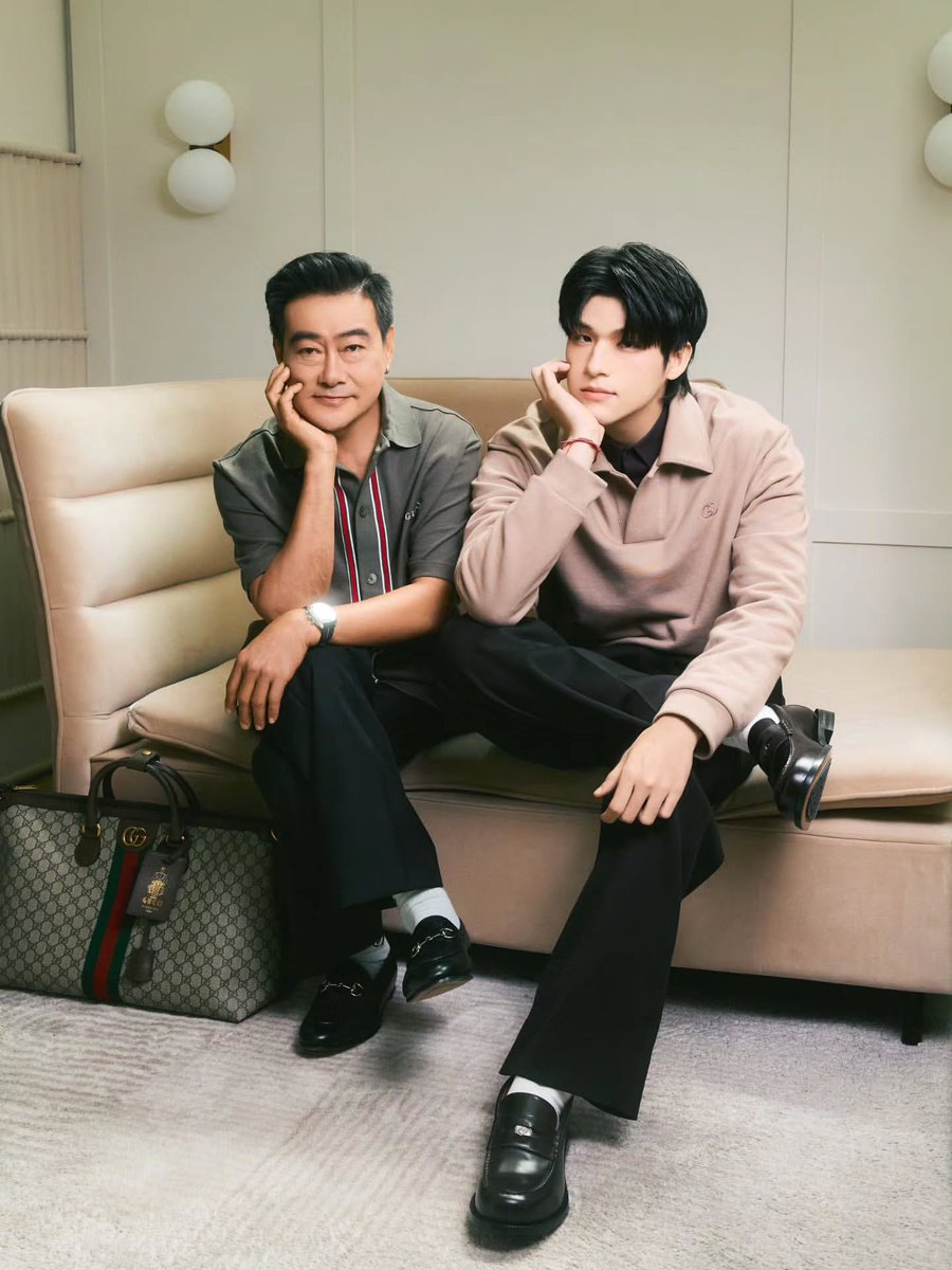 cutter_sky's tweet image. GUCCI  x SKY
by lofficielthai’s IG

#LOfficielThailand #LOfficielMode
#Gucci #skywongravee

🔗: instagram.com/p/DRos9RCkmVj/…

วันพ่อปีนี้ GUCCI (@gucci) ชวนหนุ่มคนดัง นำโดยสอง Gucci Brand Ambassador บิวกิ้น พุฒิพงศ์ และ กลัฟ คณาวุฒิ ร่วมด้วย สกาย วงศ์รวี (@skywongraveee)…