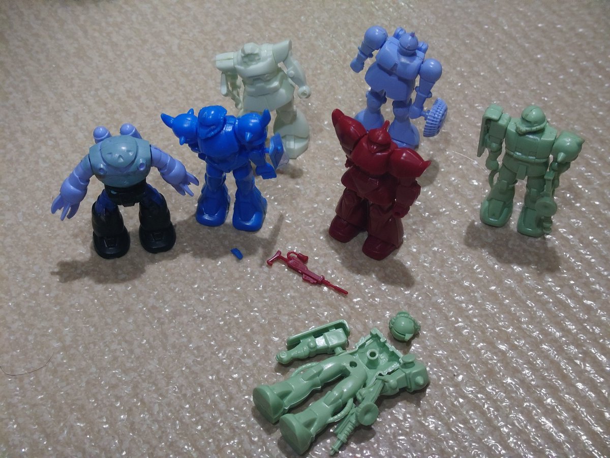 w(ﾟoﾟ)w ｵｫ- 👏👏👏👏 珍しく取り出せる処にあったw ゲルググの