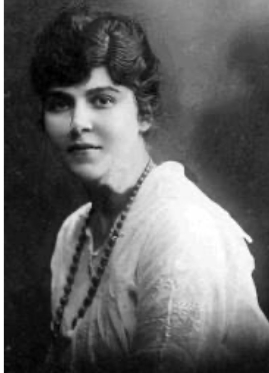 LewisJonathanE's tweet image. Sarah Herzog, mother to Chaim, was a pioneering activist for women&apos;s rights and geriatric psychiatric care - a true humanitarian 

Born in Riga, Latvia, she lived in Belfast and Dublin before accompanying her husband Rabbi Herzog to the Land of Israel 

Her story must be…