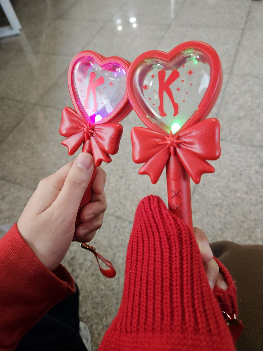 응원봉 킹키링👠