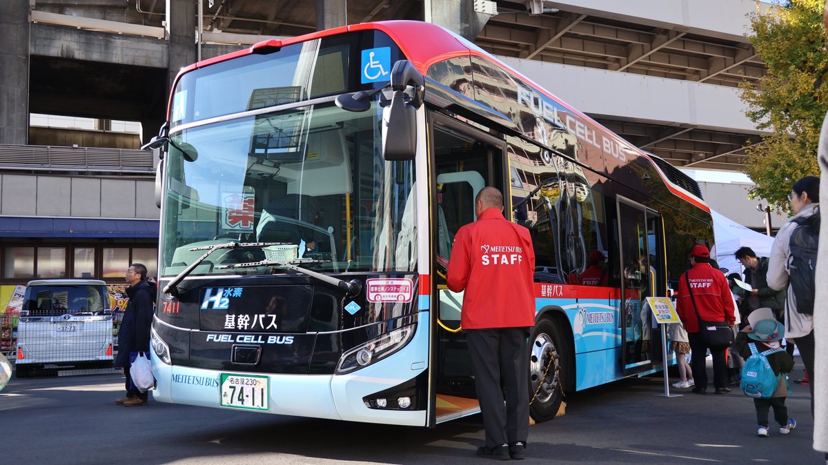 トミカ 来年3月に閉鎖となる名鉄バスセンターの惜別を兼ねた歴史展に