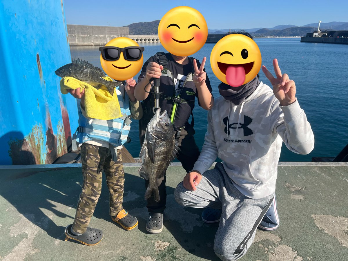 0526EF9's tweet photo. 今年ラストフィッシングは
いい結果で終われて良かった😊 https://t.co/xOHNqJyuJw