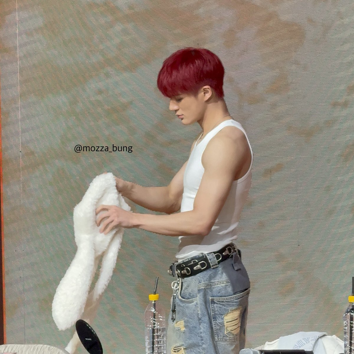 JENOname423's tweet image. 부피감 차이 보고 기절함