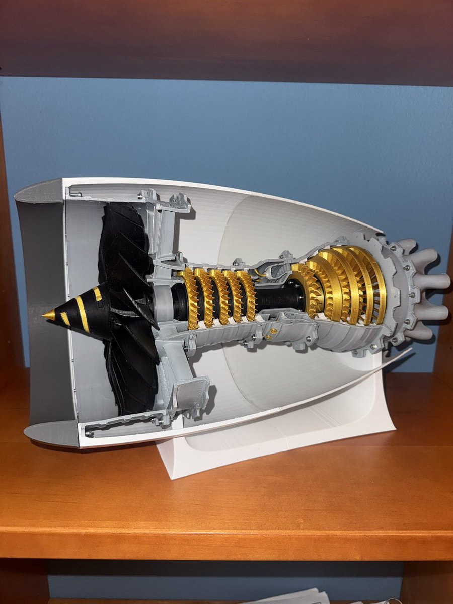 Ekaitzur's tweet photo. Turbina seccionada impresa en 3d, otro trabajo que da gusto verlo, si hay alguien interesado que me escriba al DM https://t.co/3GCDuW3igL