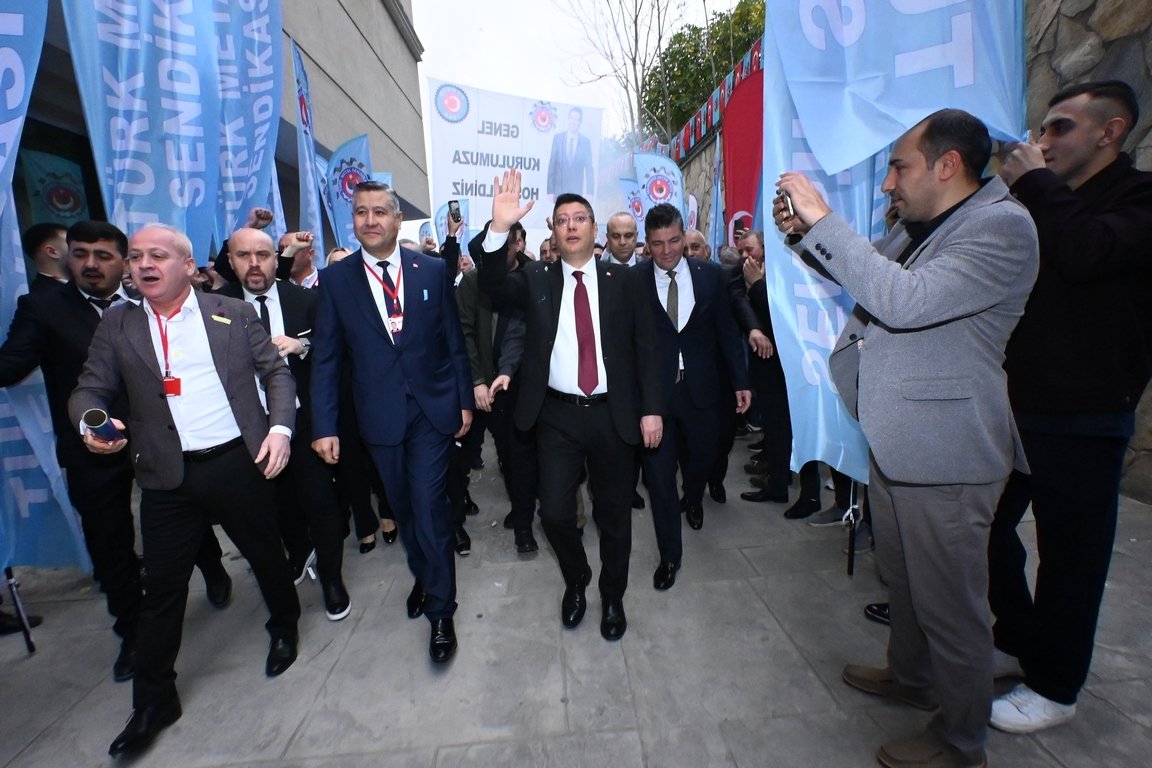 Gebze 1 Nolu Şubemizin 6. Olağan Genel Kurulu’nu, yüksek katılımın ve örnek bir dayanışma ruhunun hakim olduğu bir atmosferde gerçekleştirdik.