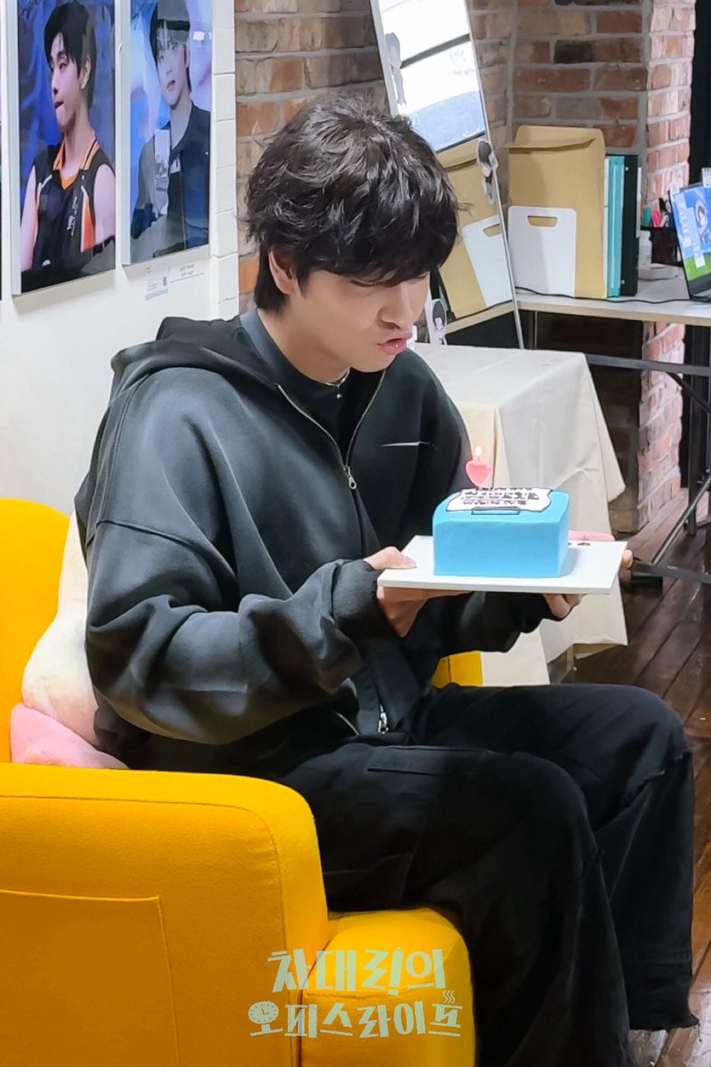 📌 차대리님께서 신입사원 오리엔테이션에 참석해 주셨습니다. 입사 4주년 축하드립니다!

📌 금일 방문해 주신 신입사원분들께 감사드리며, 내일 2차 오리엔테이션이 진행되오니 참고 부탁드립니다!