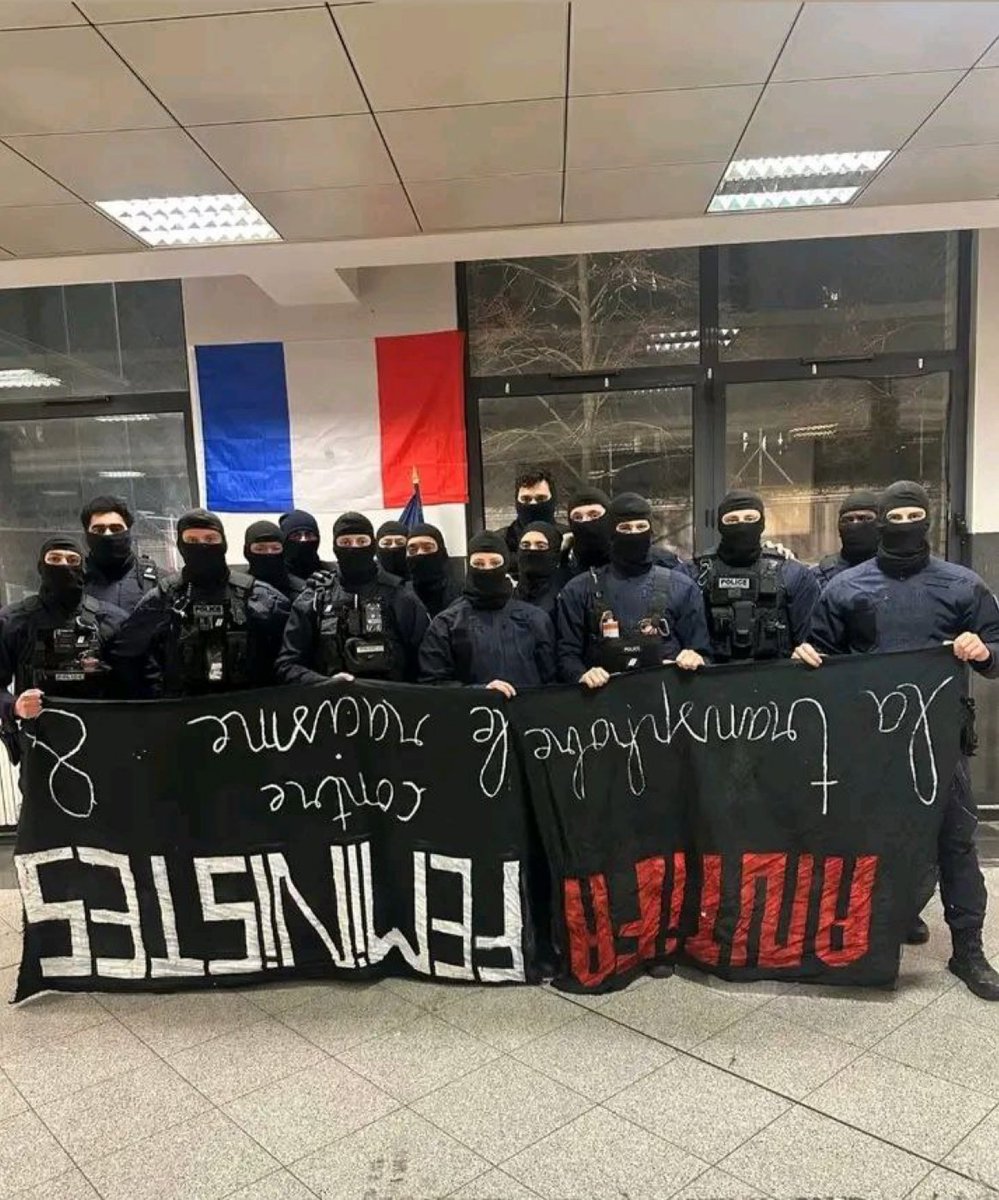 Nain_Portekoi's tweet image. Juste une question ? Si ton ennemi ce sont les féministes antifa, est-ce que ça ne veut pas dire que tu es un masculiniste fasciste ?
Mais je dis ça...