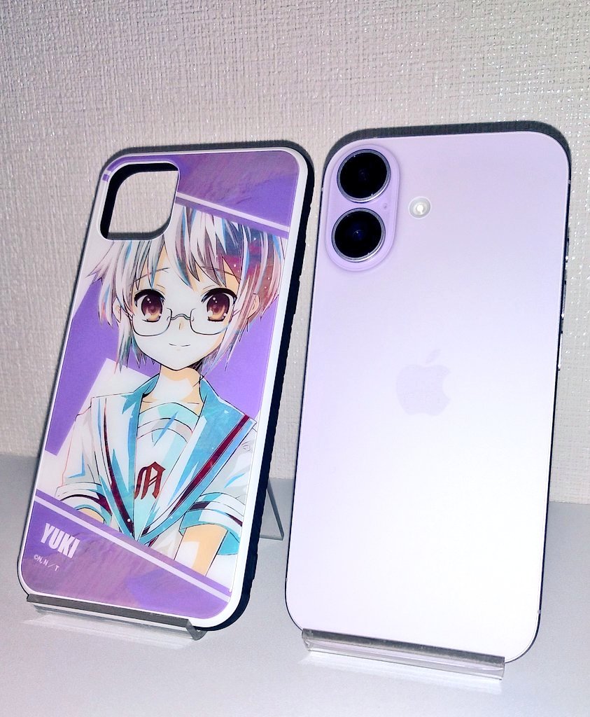 Rio34255's tweet image. 推しカラーが可愛すぎて5億年ぶりくらいにスマホを替えたw