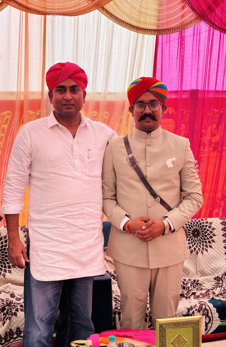 आज बाड़मेर विधानसभा क्षेत्र के बिशाला में श्री जेतमालसिंह जी राठौड़ के सुपुत्र उज्जवलसिंह जी के विवाह समारोह में सम्मिलित होकर समस्त परिवारजनों को शुभकामनाएं प्रेषित की।