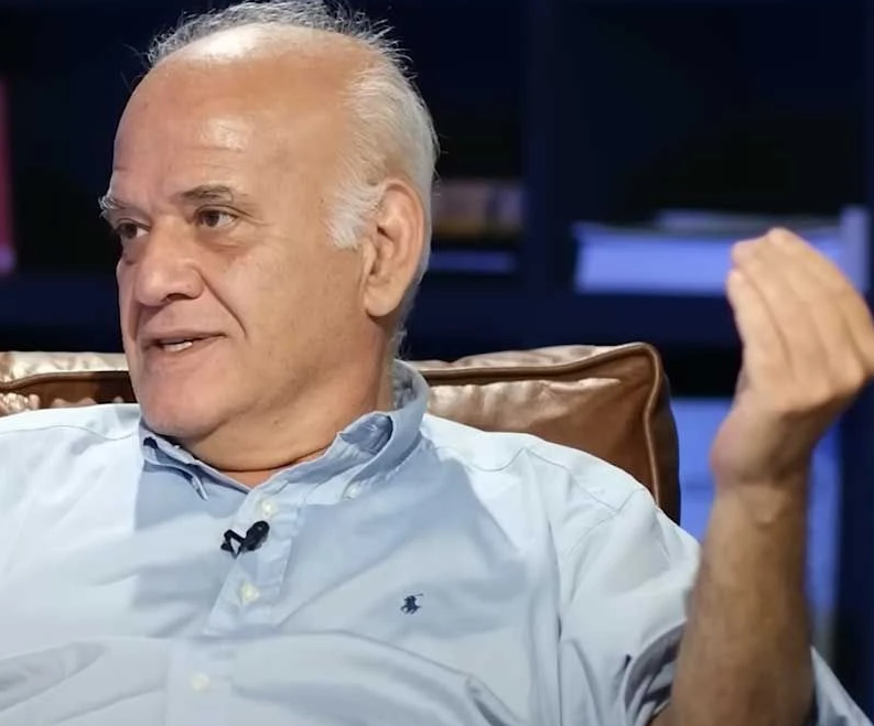 🗣 Ahmet Çakar: "Ederson'a ceza vermeyenler o hareketi karısının, çocuğunun önünde yapıldığı zaman ona da bir şey demeyecek."