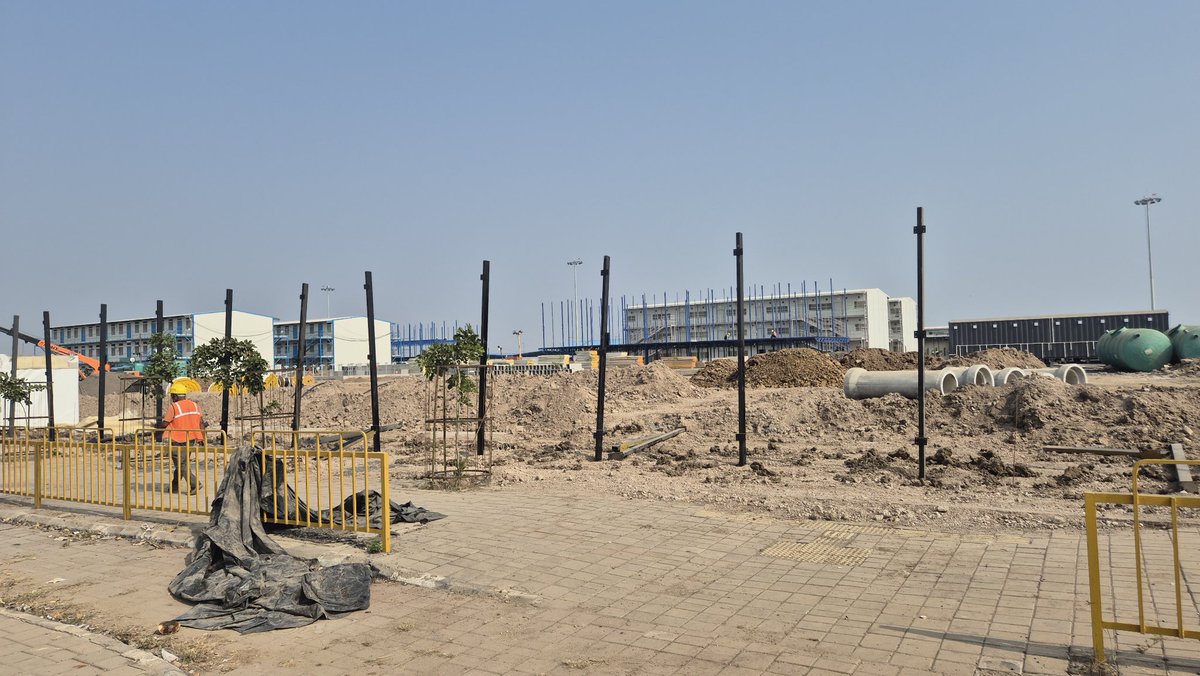 📌Tata Global Tent City is under construction in Dholera SIR, supported by the large-scale development driven by the Tata Electronics semiconductor plant