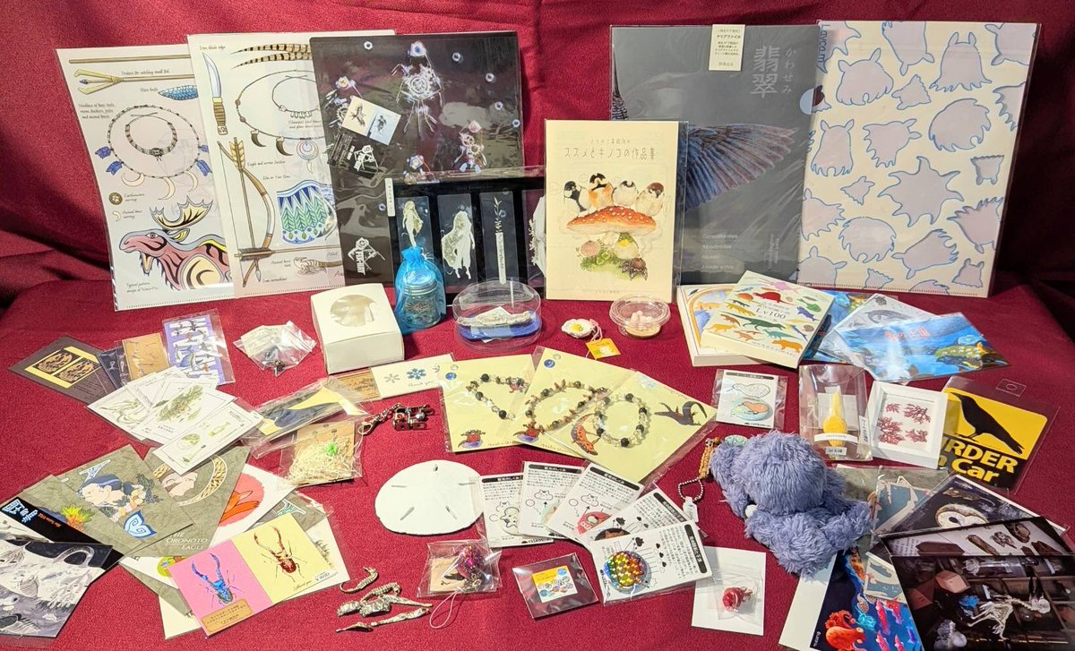 博物クリスマスでは1ブースにつき2500円のお買い上げで福引券が1枚もらえます。
今年の福引景品も豪華！
おなじみの自然物はイメージ博物がキーウィなので鳥関係を多めに取り揃えております
#博物クリスマス

日曜日は博物ツリーに飾られた出展者さんのオーナメントが景品に加わりますよ！