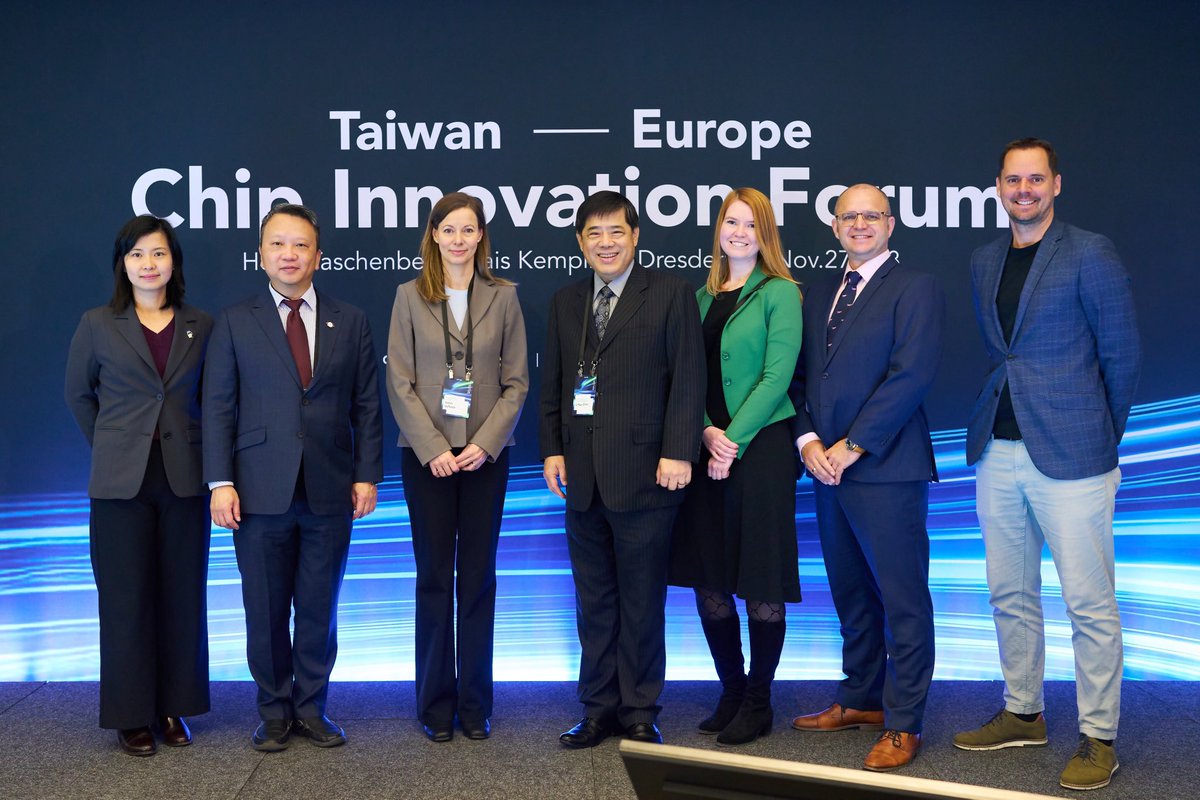Loni v 🇨🇿 Praze, letos v 🇩🇪 Drážďanech. Konference TECIF „Taiwan - Europe: Chip Innovation Forum“ byla výbornou příležitostí k posílení čipové spolupráce s Tchaj-wanem, se silnou českou stopou 👏 Podrobněji k agendě: tecif.eu <a href="/CVUTPraha/">ČVUT v Praze</a> <a href="/ed_mzvcr/">Ekonomická diplomacie</a> #ESMC