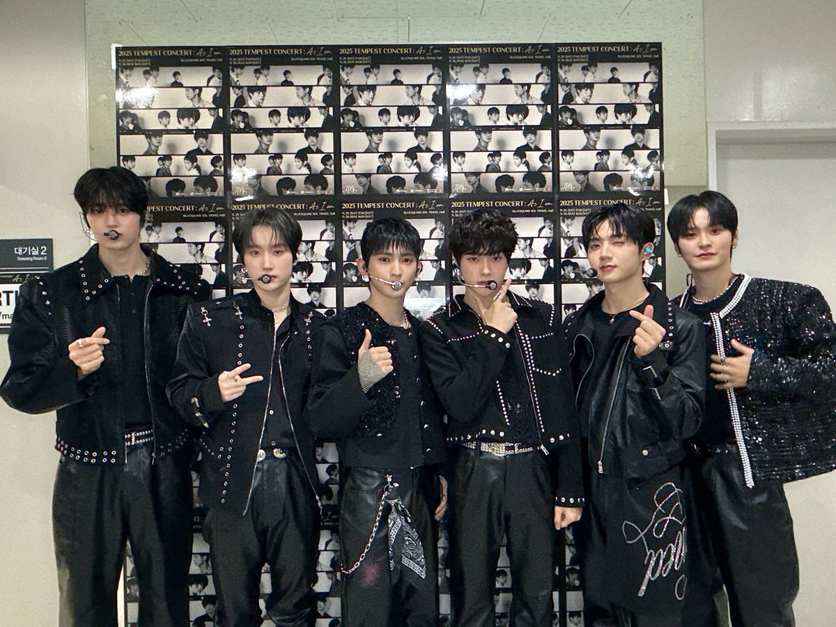 TPST__official's tweet photo. [📸TEMPIC]

25.11.29 #As_I_am

(2025/11/29 17:00:00)
템페스트입덕했어요…

오래 기다린 만큼 
iE한테 보여주고 싶은 무대들로 
꽉꽉 눌러 담은 DAY 1 💛

우리 iE 사랑ㅎㅐ٩(๑• ₃ -๑)۶♥
내일도 재밌게 뛰어놀쟈 〰️

#TEMPEST #템페스트
#한빈 #형섭 #혁 #은찬 #LEW #태래
#SEOUL #CONCERT https://t.co/uF2beDSVO0