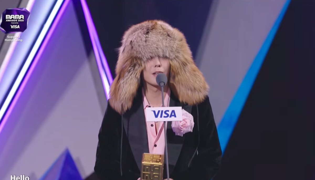 Congratulations #GDRAGON for winning “Best Dance Performance Male Solo" at the 2025 MAMA Awards.