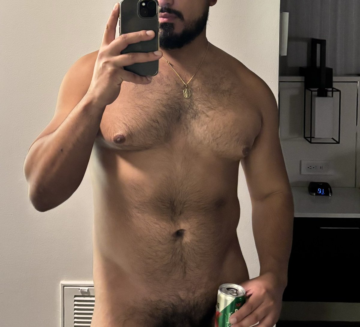 watertribepapi's tweet photo. Cheers. https://t.co/szmniMnKew