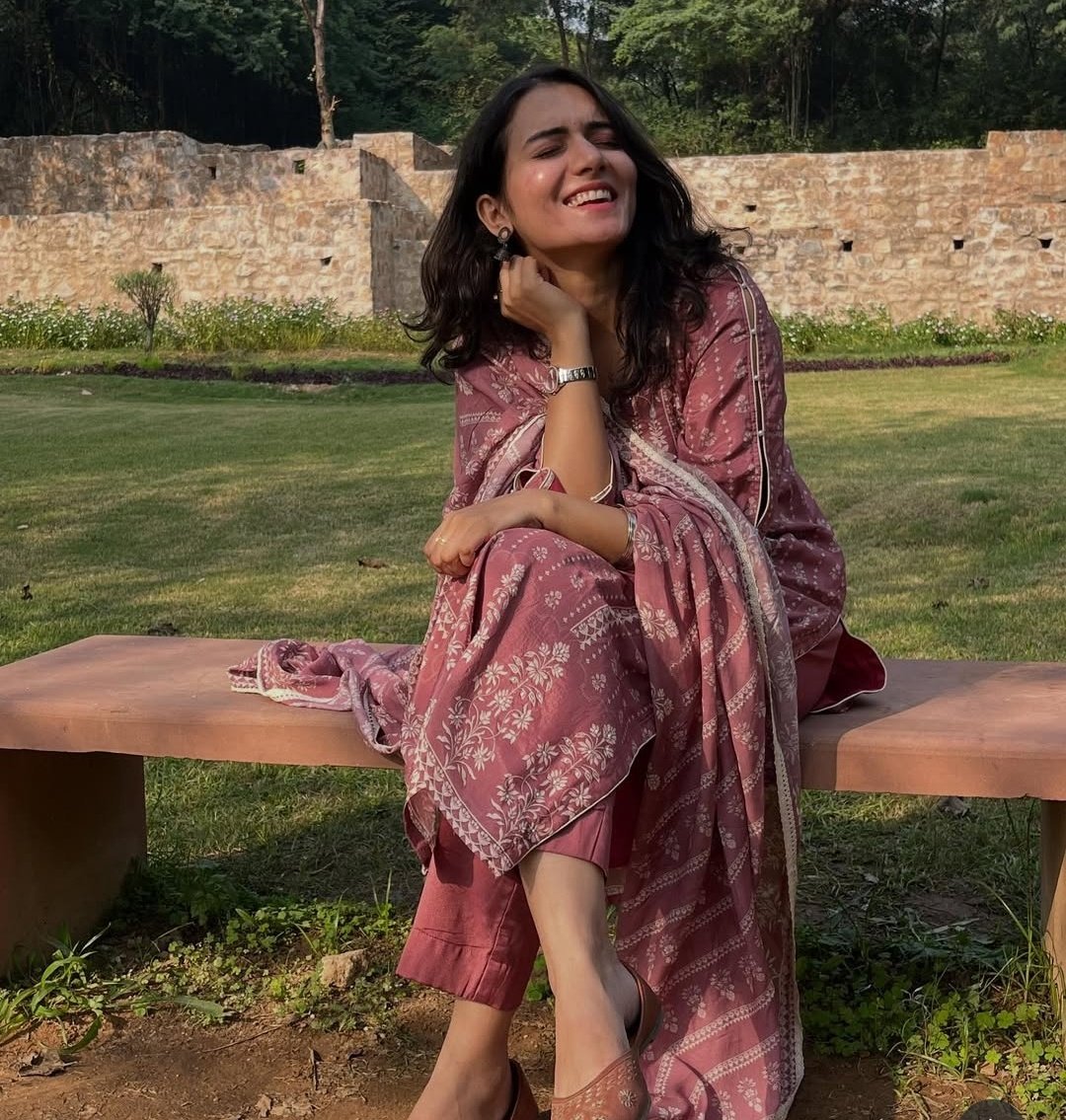 Minakshi97_'s tweet image. Wishing you a lovely evening..!

How are you all friends 😊