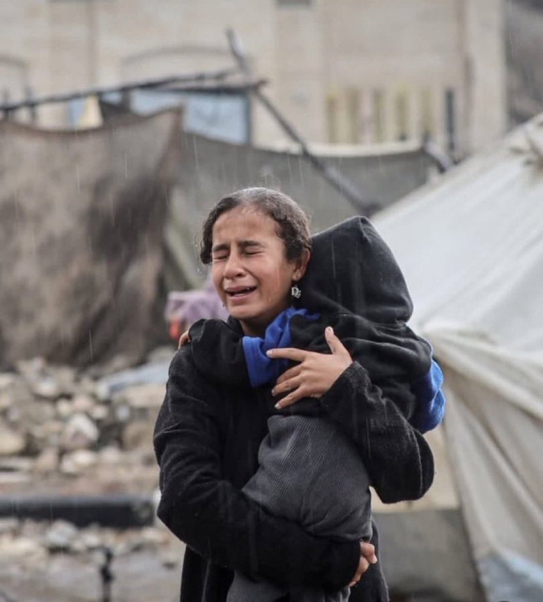 No words  
If you see this pic, reply with 🍉🇵🇸And spread it💔