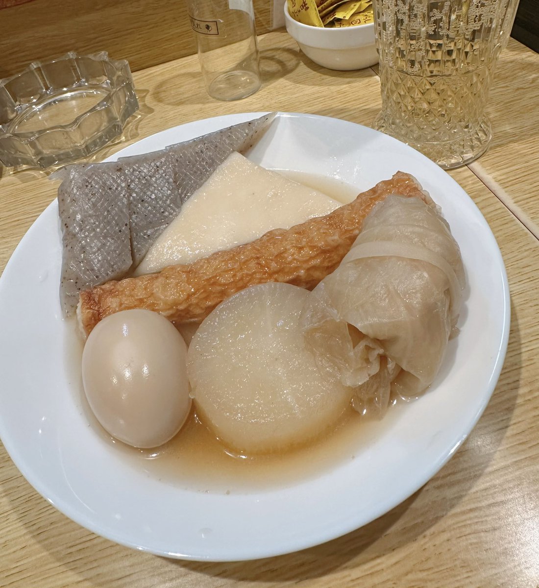 pds_aki's tweet photo. 勉強会で福岡に行ってきました

美味しいものいっぱい食べすぎた

とても住みやすそうな街だからこっちでも家借りるのありかもと思った https://t.co/Wghtvan010
