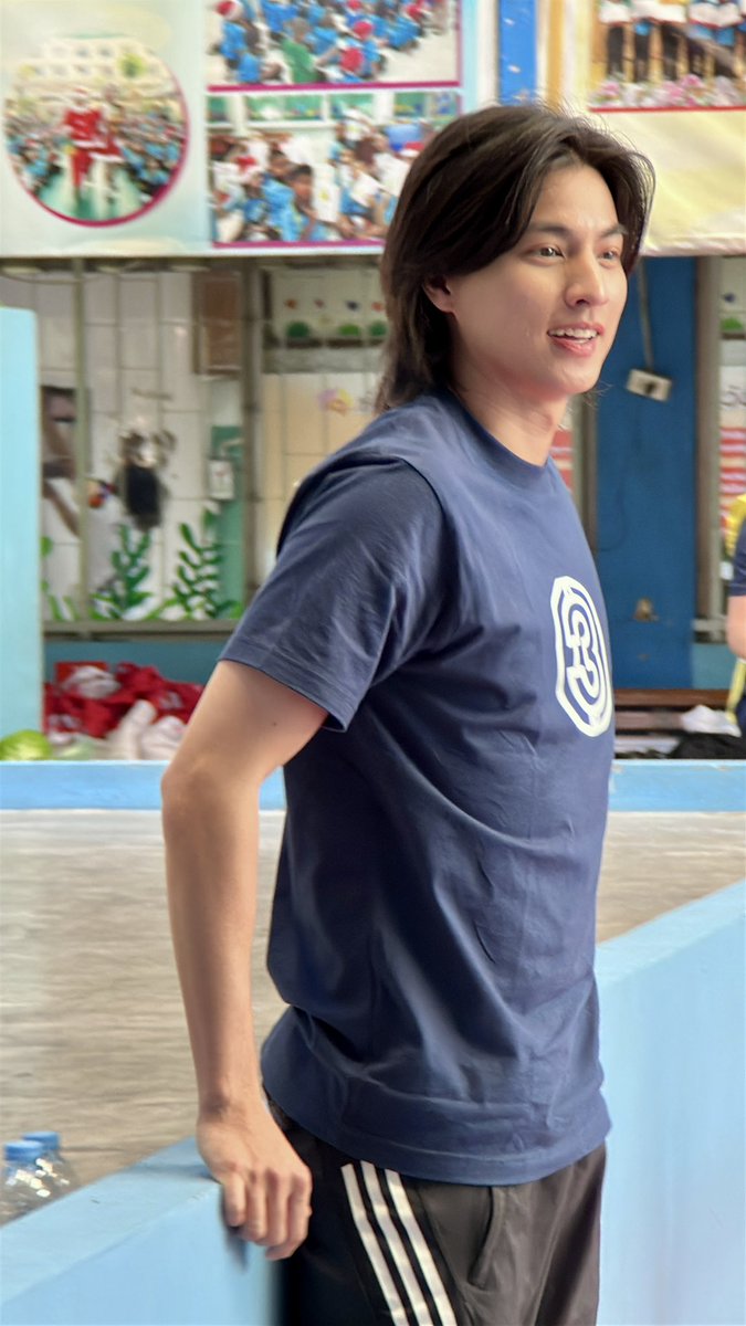 ชัดบ้าง เบลอบ้าง แต่อยากลง ถ่ายมาแล้วอะ 
#Gulfkanawut #กลัฟคณาวุฒิ <a href="/gulfkanawut/">gulfkanawut</a>